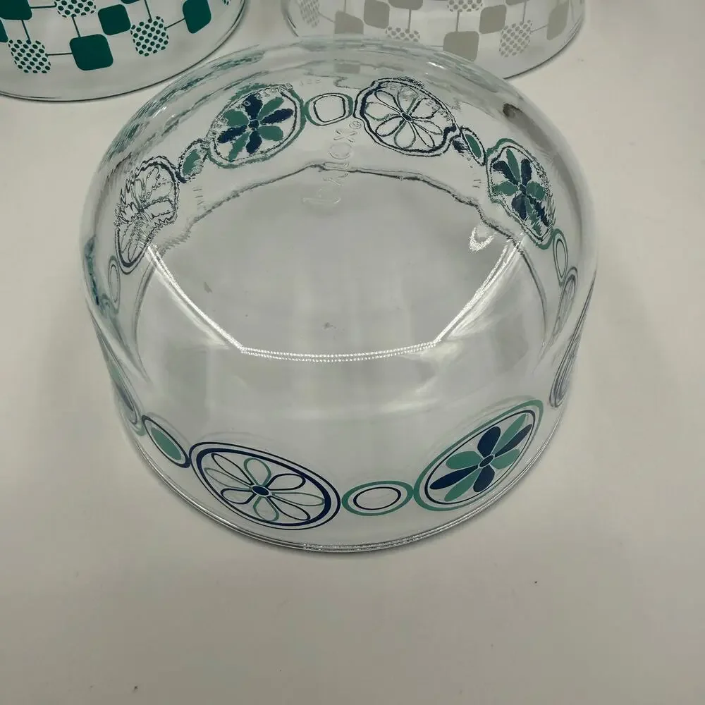 Lot Of 4 Pyrex #7201 6